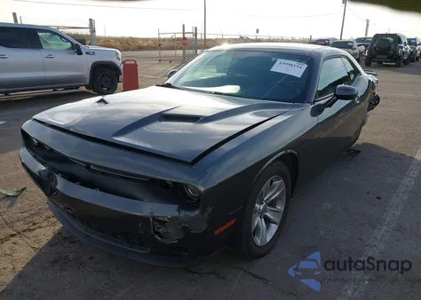 2022 Dodge Challenger Sxt z USA, uszkodzony, nr VIN 2C3CDZAG2NH263566